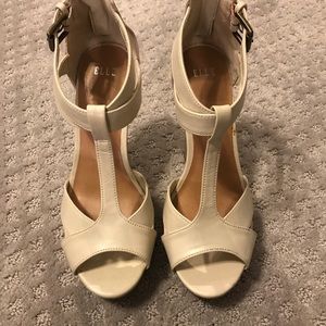 Cream wedges